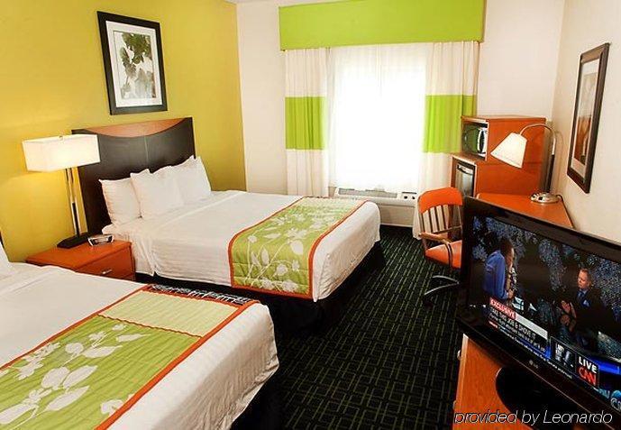 Fairfield Inn & Suites Мідленд Номер фото